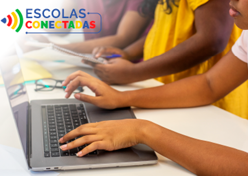 A Coletânea Educação Midiática, disponível gratuitamente no Ambiente Virtual de Aprendizagem do MEC (Avamec)