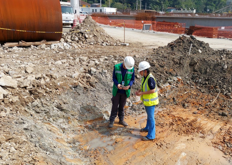 Acompanhamento arqueológico garante preservação cultural na obra da Ponte de Guaratuba