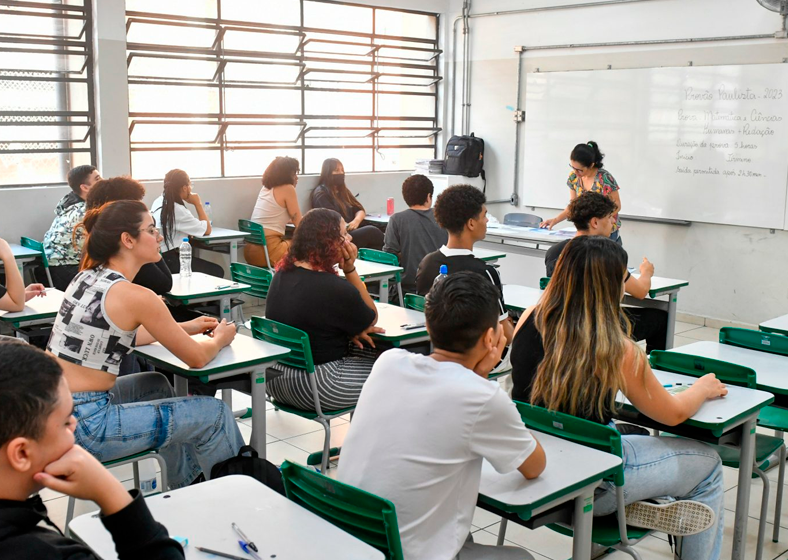 Alunos dos Ensinos Fundamental e Médio do estado de SP