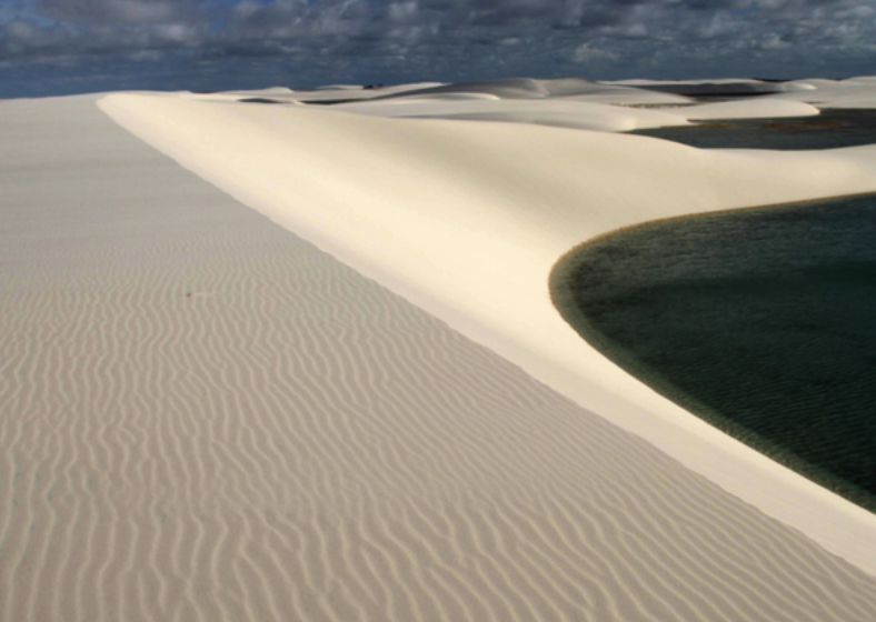 O território brasileiro que se destaca pela sua vasta riqueza cultural e natural.