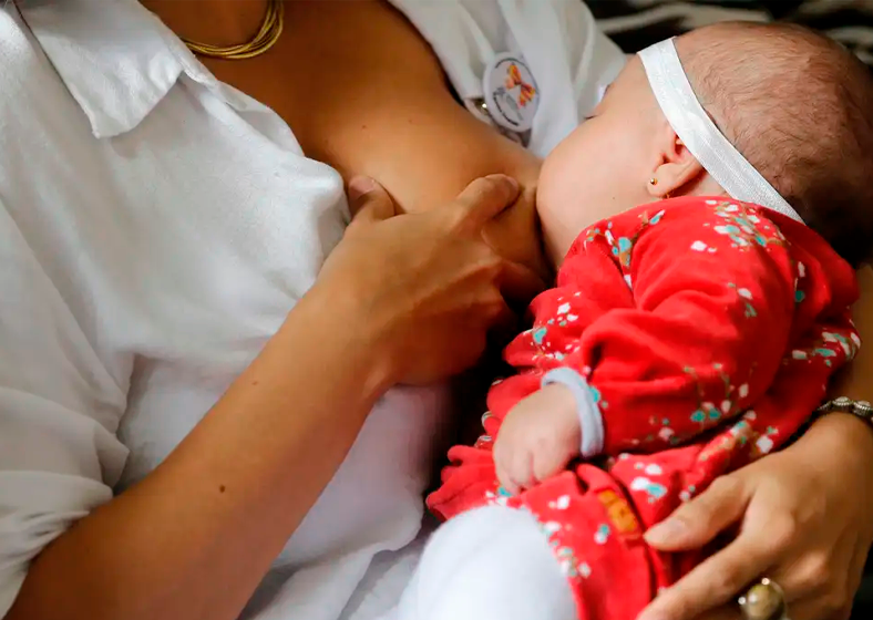 O leite humano é capaz de reduzir em até 14% a mortalidade de crianças menores de cinco anos por causas evitáveis