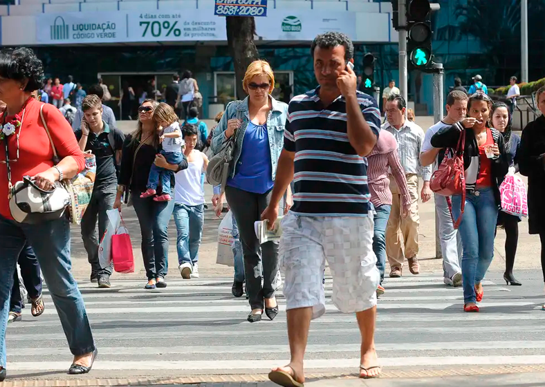 A pesquisa do IBGE apura o comportamento no mercado de trabalho para pessoas com 14 anos ou mais