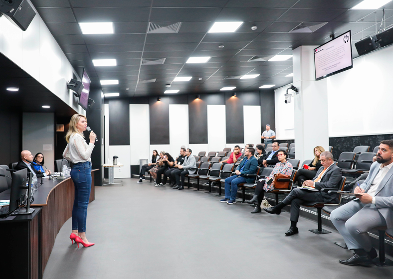 Evento reuniu autoridades e especialistas para discutir medidas preventivas contra a violência nas escolas