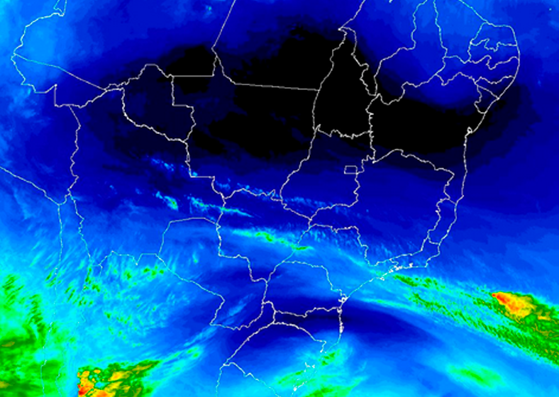 Lembre-se de manter-se hidratado e protegido do sol, mesmo em dias nublados