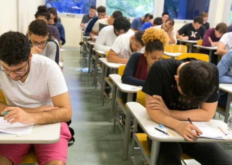 A USP oferece 8.147 vagas pela Fuvest.
