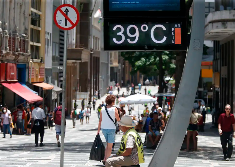 A consciência quase unânime dos brasileiros nas mudanças climáticas, no entanto, não se traduz em absoluta concordância sobre as razões do fenômeno