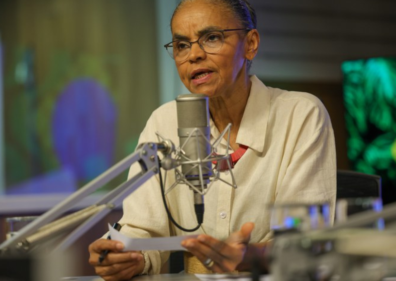  Marina Silva, durante o programa Bom Dia, Ministra, transmitido pelo Canal Gov.