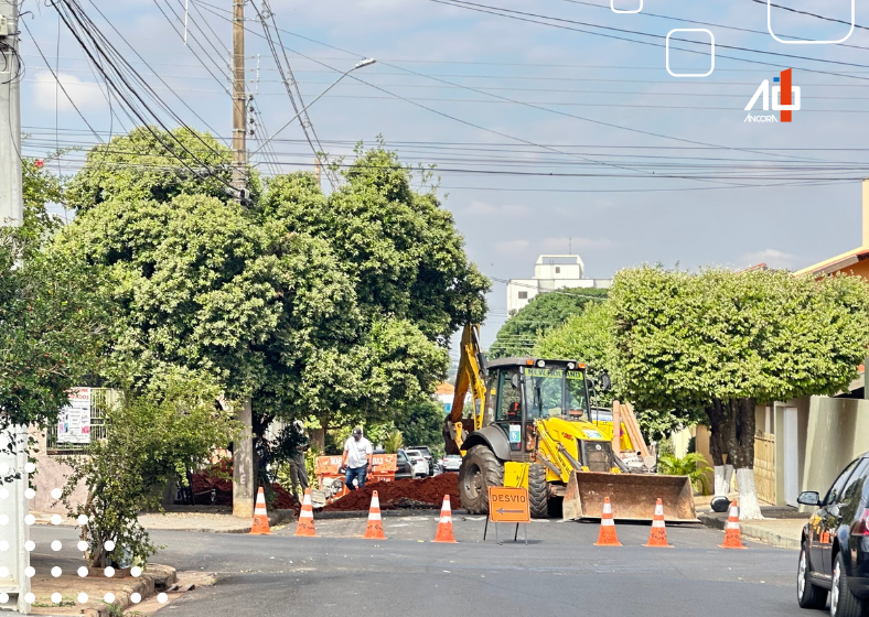 Interdição de ruas causa mudanças no trânsito em Assis