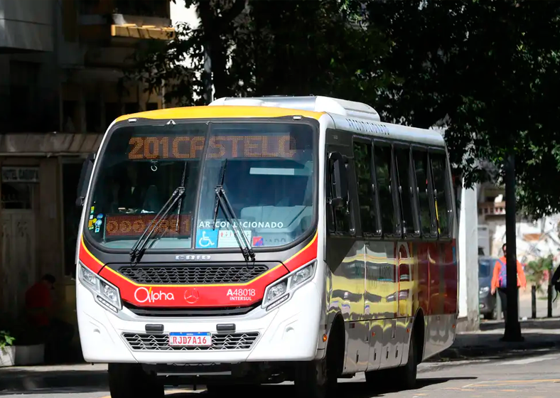 Entre as regiões, dez áreas de abrangência registraram elevação no mês