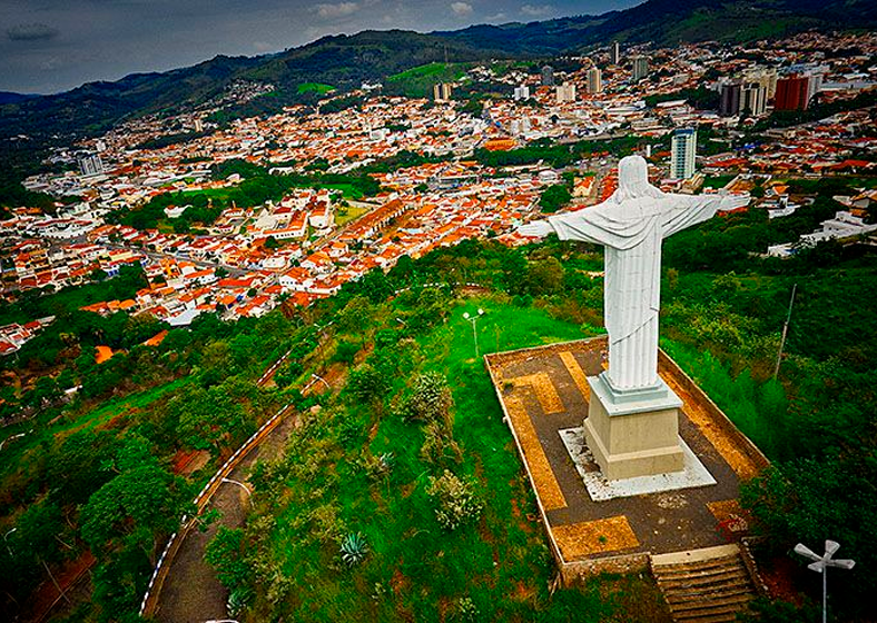 Cristo da cidade de Amparo