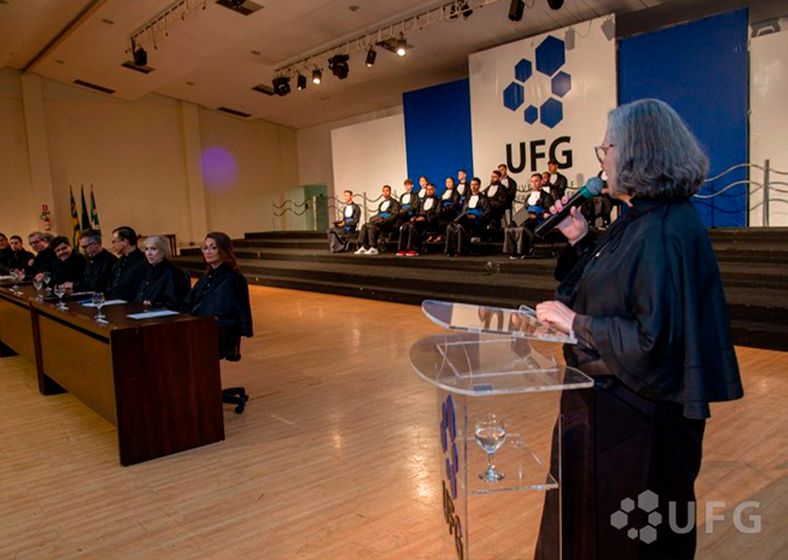 Evento marca a conclusão de estudos dos primeiros 14 graduados em IA pela Universidade Federal de Goiás